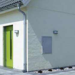 putsad tegelfasad vit Fasadrenovering med Blekinge Fasad